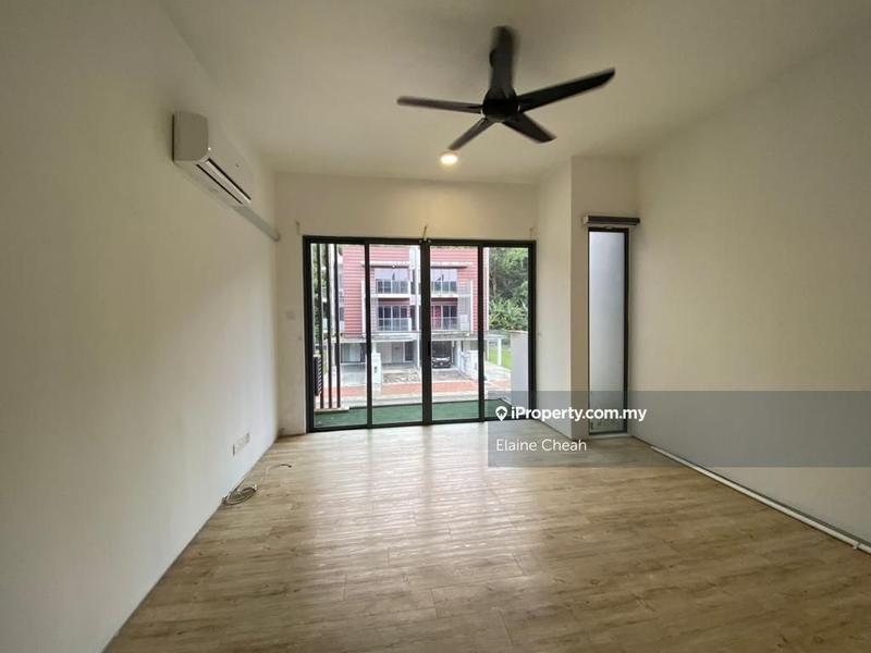 Rumah Bandar untuk Dijual di Sutera Damansara, Damansara Damai oleh Elaine Cheah - iProperty.com.my