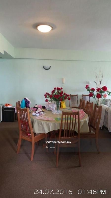 For Sale - Golden Hills Resort (Amber Court Apartment)