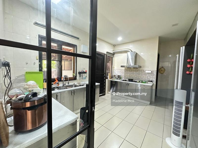 Bungalow House untuk Dijual di Damansara Idaman, Petaling Jaya oleh Madeline Mok - iProperty.com.my