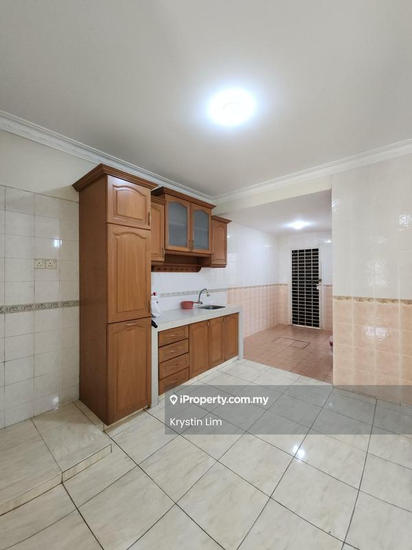 Rumah Teres 2-Tingkat untuk Dijual di Kota Kemuning, Shah Alam oleh Krystin Lim - Kitchen - iProperty.com.my