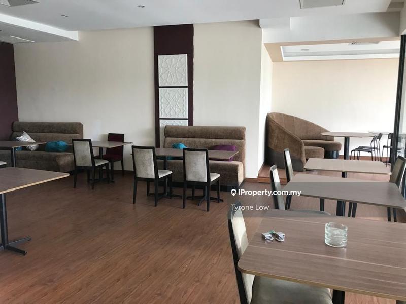 For Rent - Shaftsbury Square