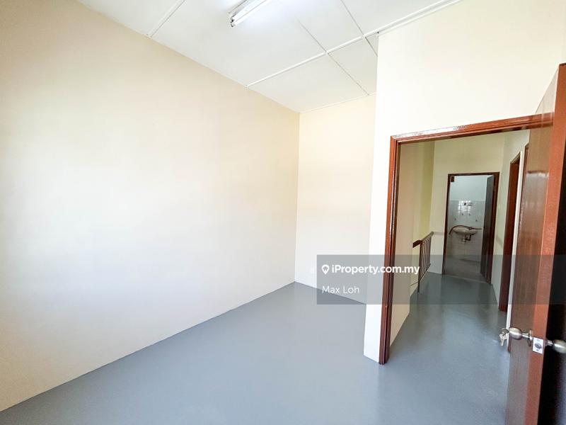 Rumah Berangkai 2 Tingkat untuk Dijual di Usj 6, Subang Jaya oleh Max Loh - iProperty.com.my