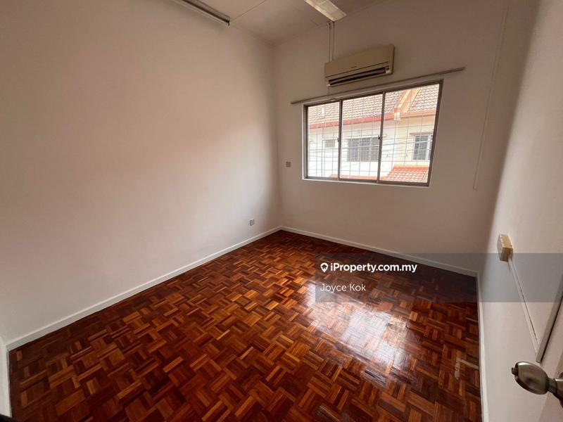 Rumah Teres 2-Tingkat untuk Dijual di Usj 11, Subang Jaya oleh Joyce Kok - iProperty.com.my