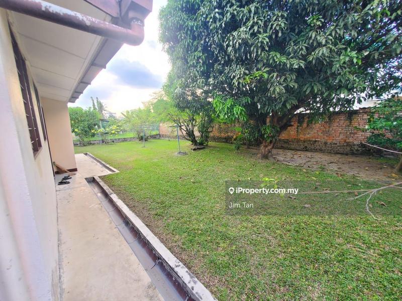 Bungalow House for Sale in Taman Sri Sentosa, Jalan Klang Lama (Old Klang Road) by Jim Tan - iProperty.com.my