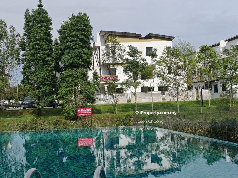 Rumah Teres 3-Tingkat untuk Dijual di Taman Anggun 3, Rawang oleh Joson Choong - iProperty.com.my