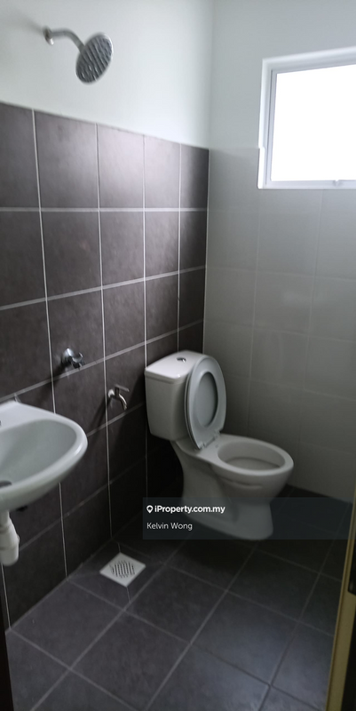 Semi-Detached House for Sale in Jalan kebun,taman bentara,Telok panglima garang, Shah Alam by Kelvin Wong - iProperty.com.my