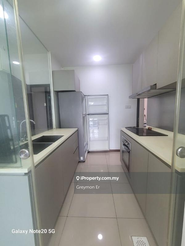 Service Residence for Rent in Crescent Bay Suites (Teluk Bayu) by Greymon Er - iProperty.com.my