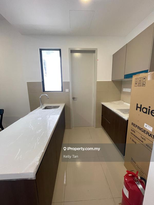 Kediaman Servis untuk Dijual di Suria Garden oleh Kelly Tan - iProperty.com.my