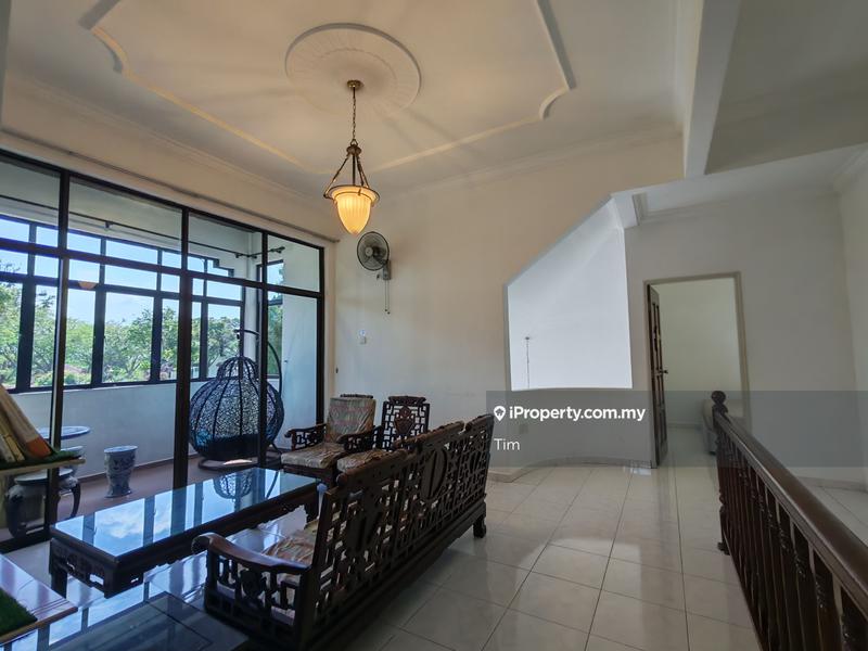 Bungalow House for Sale in A Famosa Resort Swimming Pool Bungalow, Alor Gajah by Tim - iProperty.com.my