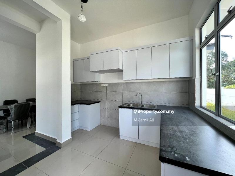 Bungalow House for Sale in Kampung Peserai, Batu Pahat by M Jamil Ali - iProperty.com.my