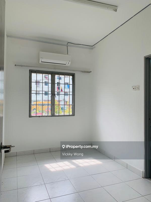 Pangsapuri untuk Disewa di Metro Villa oleh Vickky Wong - iProperty.com.my
