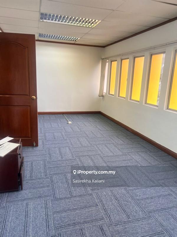 Shop / Office untuk Disewa di Seksyen 52, Petaling Jaya oleh Sasirekha Kaliani - iProperty.com.my