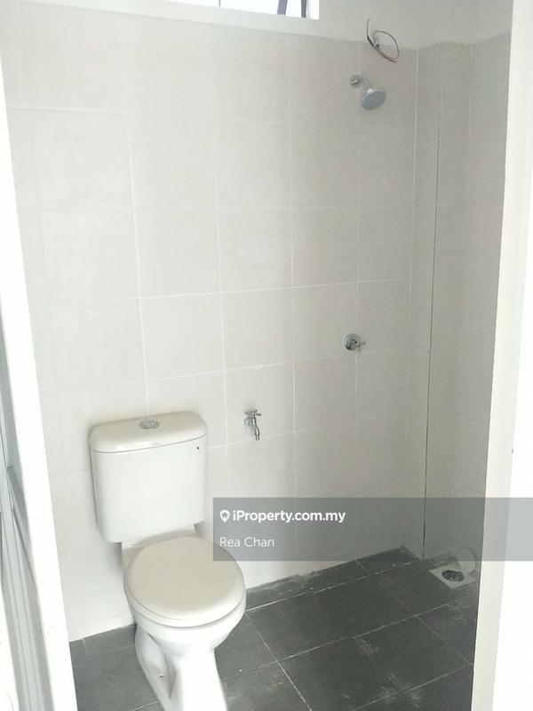 Rumah Berkembar untuk Dijual di Taman Seri Tanjong Gelam, Tanjong Kling oleh Rea Chan - iProperty.com.my