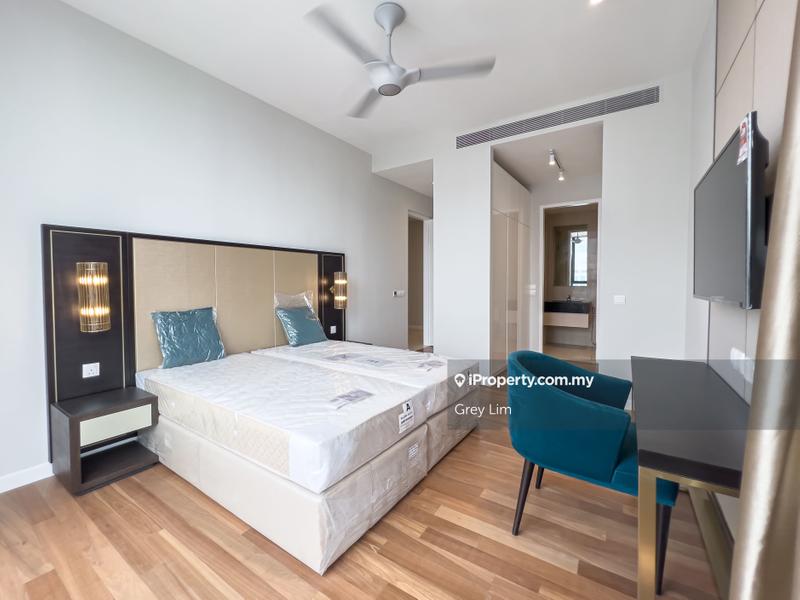 For Sale - Pavilion Ceylon Hill