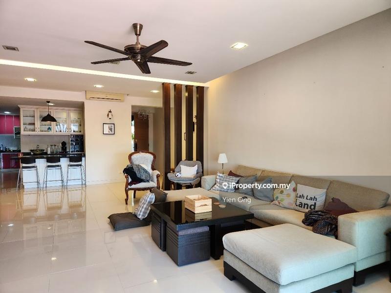 For Sale - Ara Hill Condominium