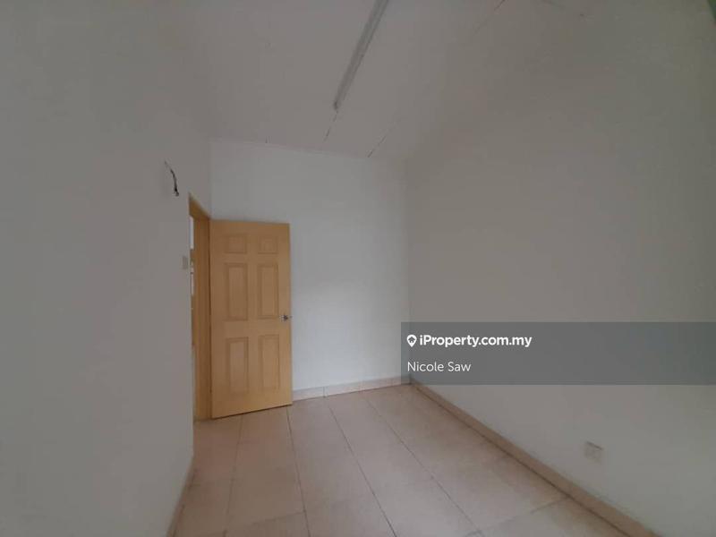 Townhouse for Sale in Kipark Sri Utara, Taman Wahyu, Jalan Kuching, Batu Caves by Nicole Saw - iProperty.com.my