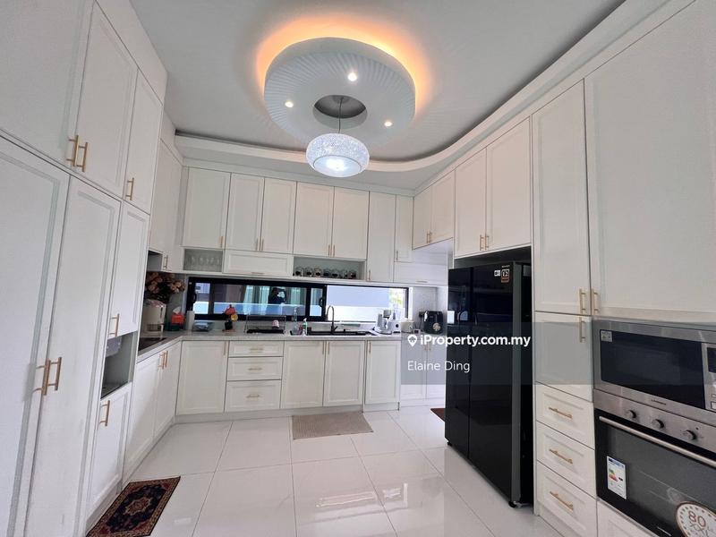 Bungalow House for Sale in Country Heights, Kajang by Elaine Ding - iProperty.com.my