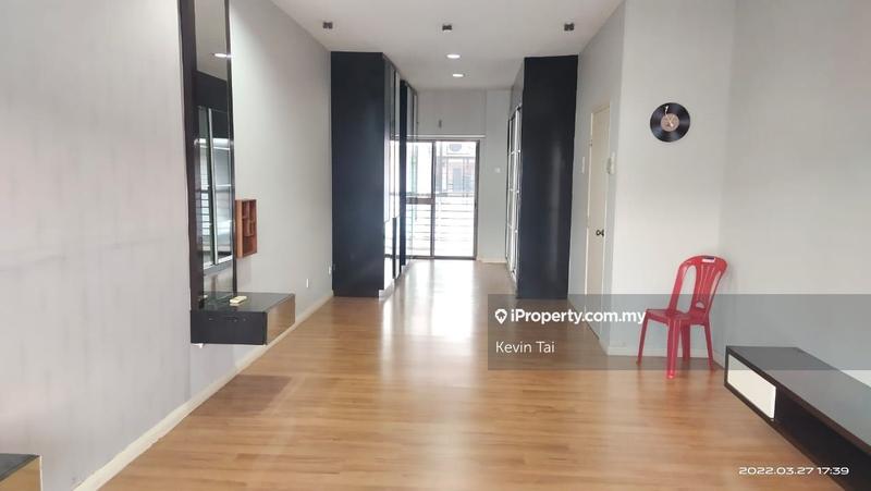 3-storey Terraced House for Sale in Meadow Lakefields, Sg Besi, Sungai Besi by Kevin Tai - iProperty.com.my