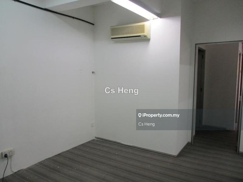 Office for Sale in Taman Sri Batu Caves, Batu Caves by Cs Heng - iProperty.com.my