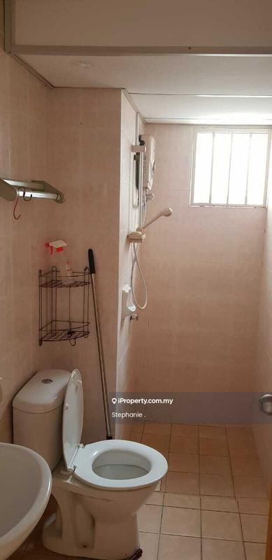 Condominium for Rent in Wangsa Metroview by Stephanie Khoo - Bathroom - iProperty.com.my