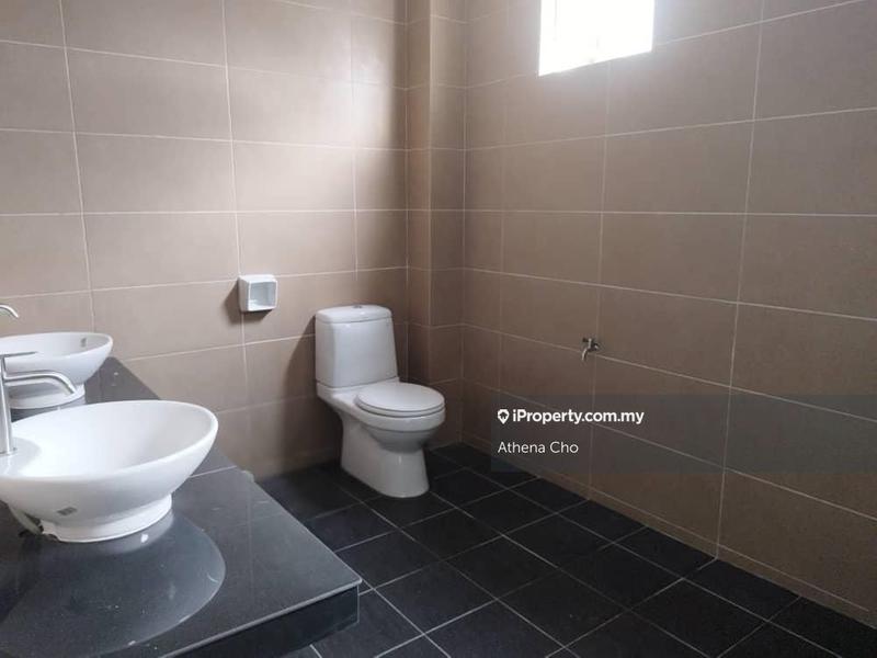 Bungalow House for Sale in Pekan Labu, Labu by Athena Cho - iProperty.com.my