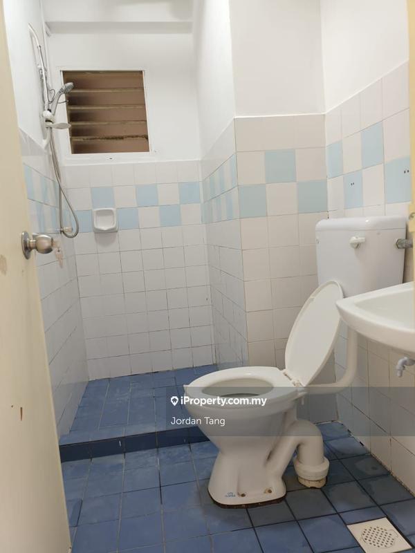 Apartment for Sale in Vista Seri Putra by Jordan Tang - iProperty.com.my