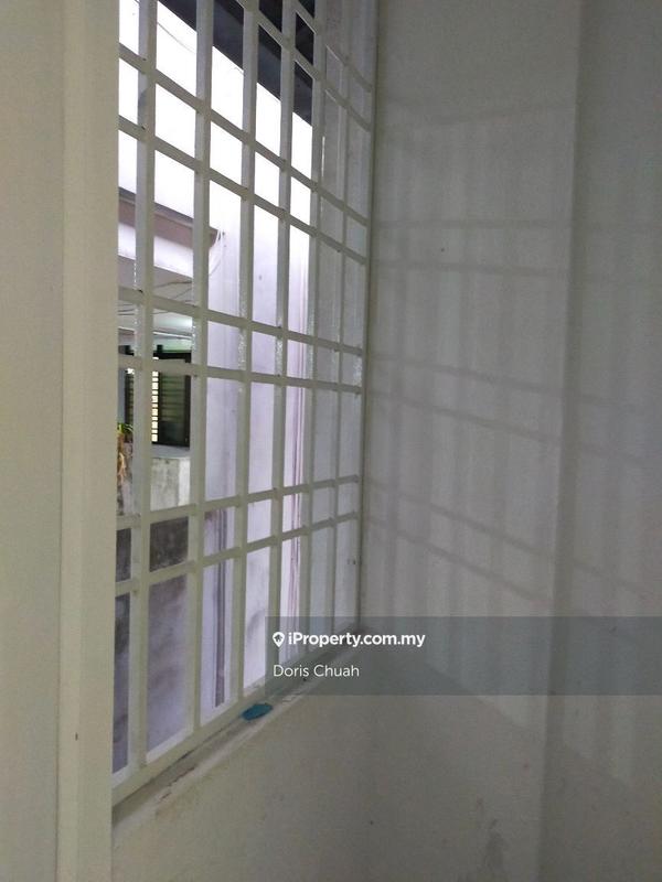 Pangsapuri untuk Dijual di Pangsapuri Sri Abadi oleh Doris Chuah - iProperty.com.my