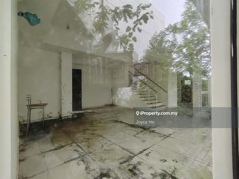 Bungalow House for Sale in Saujana Puchong, Puchong by Joyce Ho - iProperty.com.my