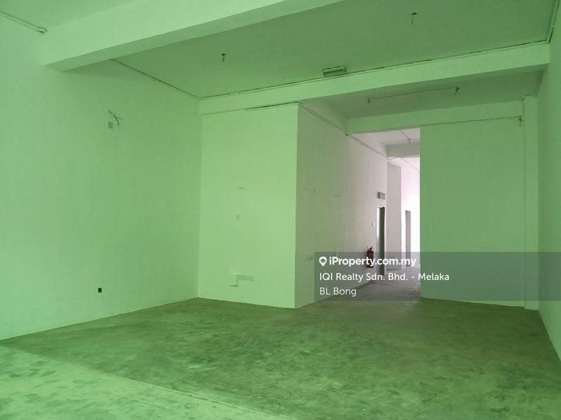 Shop / Office untuk Dijual di Taman Kota Laksamana Jaya, Melaka City oleh BL Bong - iProperty.com.my