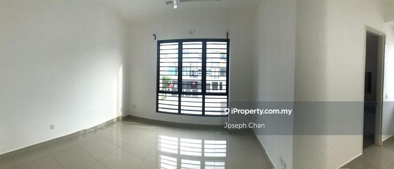 Rumah Berkembar untuk Dijual di Setia Utama, Setia Alam oleh Joseph Chan - iProperty.com.my