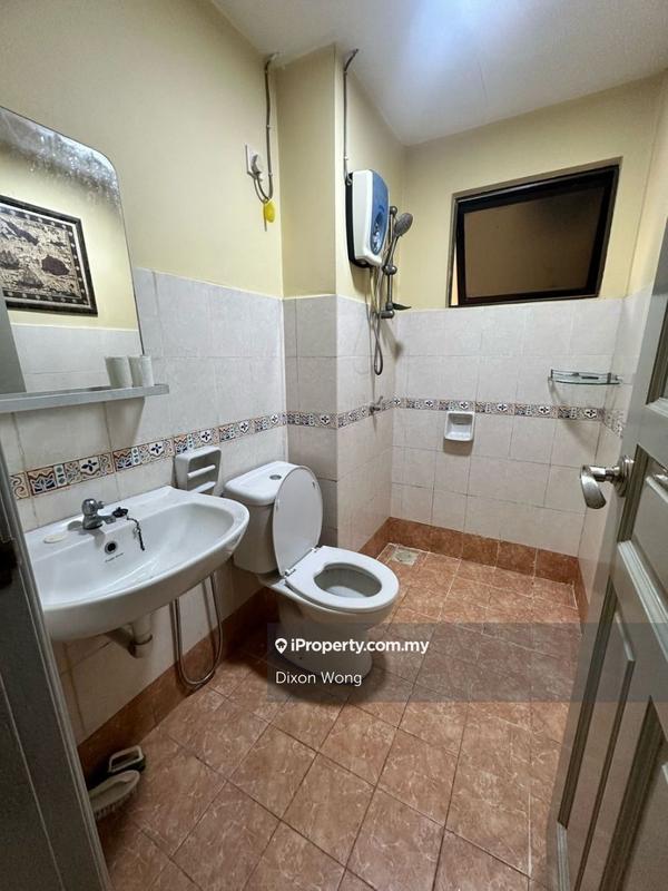 Townhouse for Sale in Akasia Townhouse, Petaling Jaya by Dixon Wong - iProperty.com.my