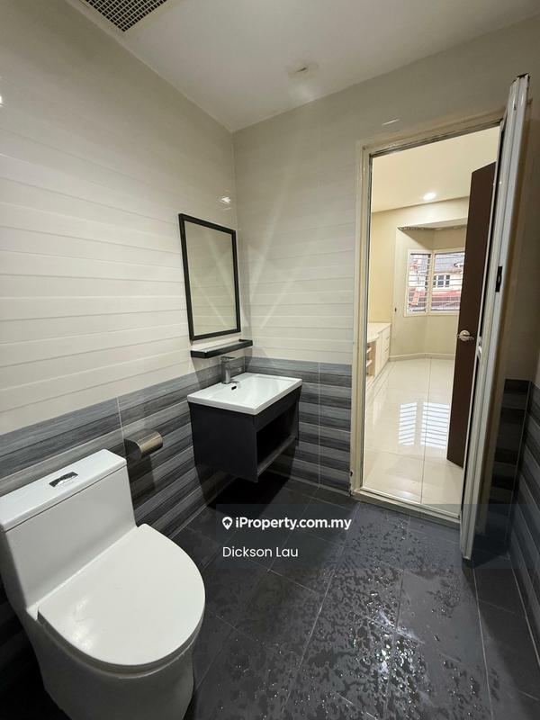 Rumah Berangkai 2 Tingkat untuk Dijual di Taman Sri Putra Mas, Sungai Buloh oleh Dickson Lau - Bathroom - iProperty.com.my