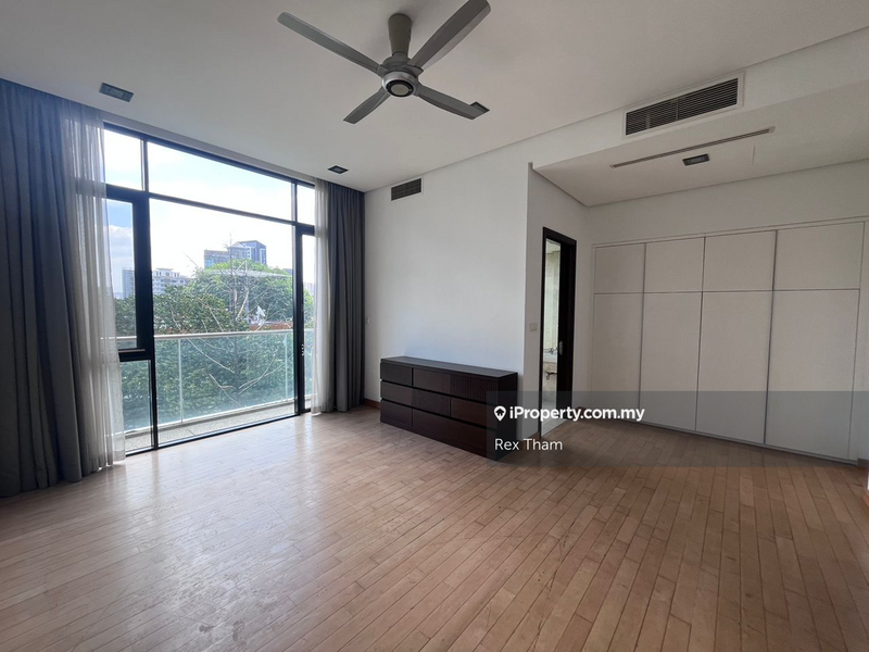 For Sale - Gallery @ U-Thant