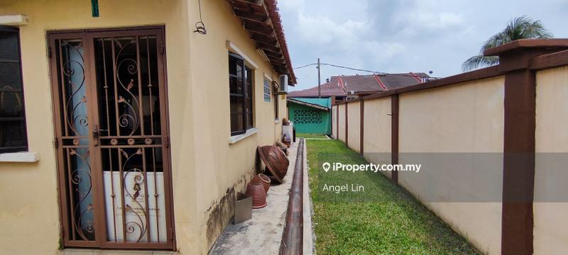 Bungalow House for Sale in Taman Desa Baru, Kajang by Angel Lin - iProperty.com.my