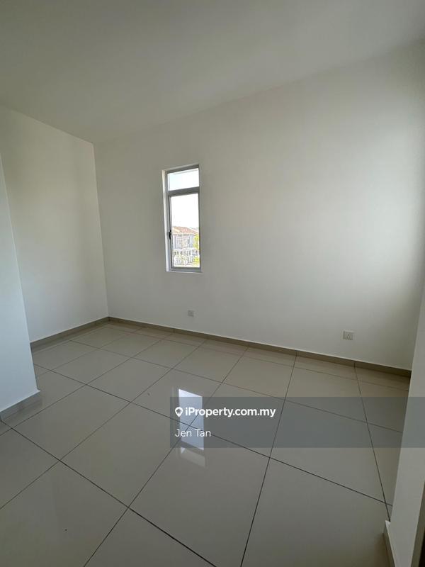 Rumah Teres 2-Tingkat untuk Dijual di Bandar Rimbayu, Telok Panglima Garang oleh Jen Tan - iProperty.com.my