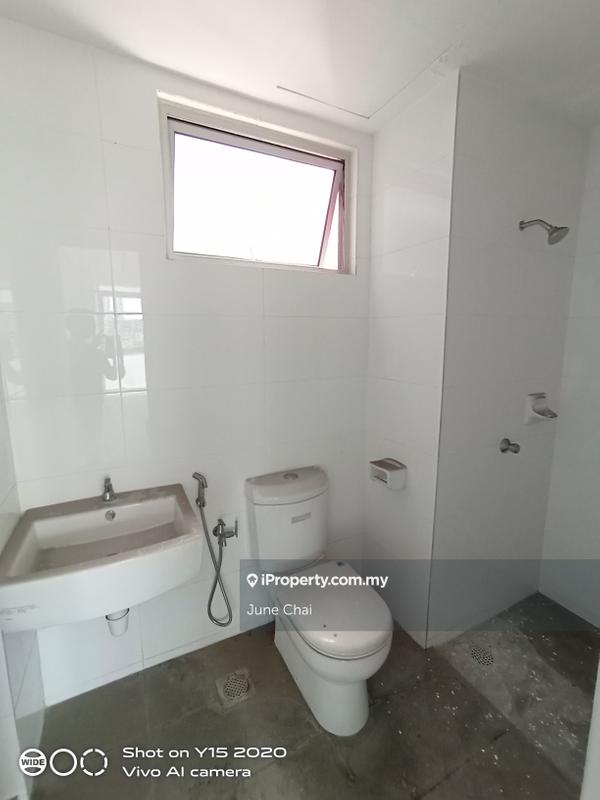 Pejabat-Runcit untuk Dijual di KLCC, KL City Centre oleh June Chai - iProperty.com.my