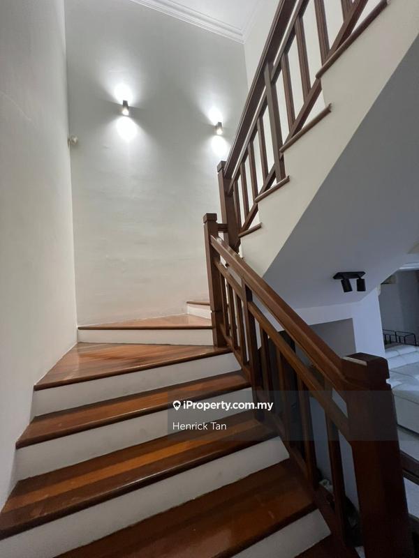 Banglo untuk Dijual di Bandar Kinrara Seksyen 9, Bandar Kinrara oleh Henrick Tan - iProperty.com.my