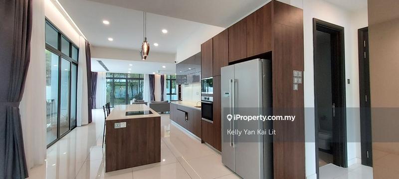 Bungalow House untuk Dijual di Taman Melawati, Ulu Kelang oleh Kelly Yan Kai Lit - Dry kitchen induction cooker fridge oven microwave - iProperty.com.my
