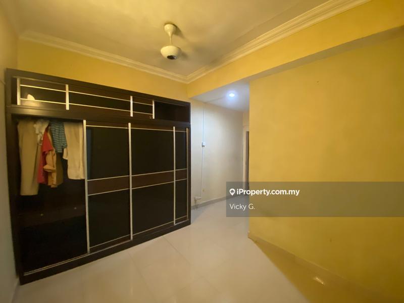 Rumah Teres 2-Tingkat untuk Dijual di Bukit Rahman Putra, Sungai Buloh oleh Vicky G. - iProperty.com.my