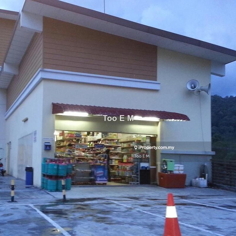 Rumah Bandar untuk Dijual di Taman Amansiara, Rawang oleh Too E M - Mini Market cum Cafe - iProperty.com.my
