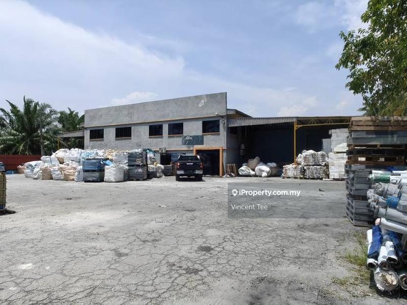 For Rent - Industry Land with 16000sf Warehouse and Office Kuala Selangor