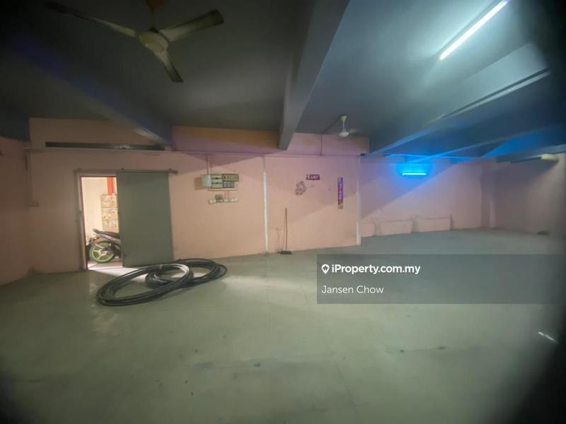 Shop for Sale in Pusat Bandar Baru Rawang, Rawang by Jansen Chow - iProperty.com.my
