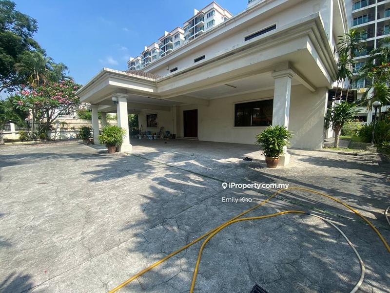 Bungalow House for Rent in Glenmarie Courts, Shah Alam by Emily Kho - iProperty.com.my