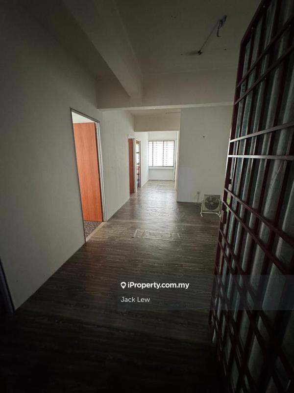 For Rent - Megan Setapak
