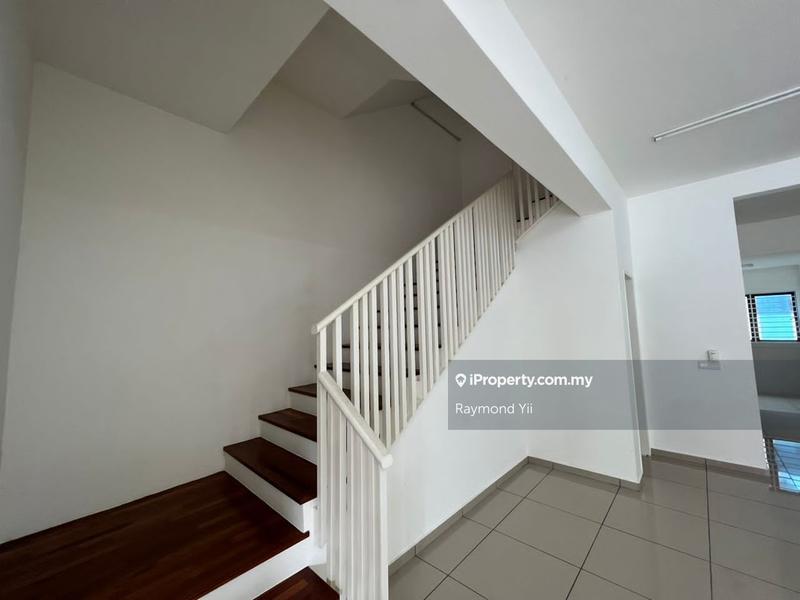 Rumah Berangkai 3 Tingkat untuk Disewa di 5R+5B Setia Utama 2, Setia Alam oleh Raymond Yii - iProperty.com.my