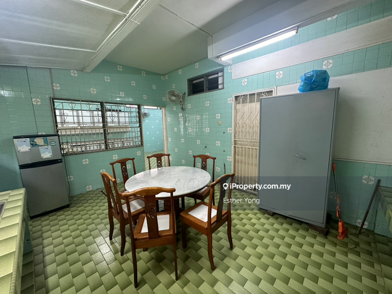 Rumah Berkembar untuk Dijual di Taman Danau Desa, Taman Desa oleh Esther Yong - iProperty.com.my