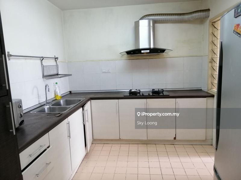 Kondominium untuk Dijual di Pantai Hillpark 5 oleh Sky Loong - iProperty.com.my