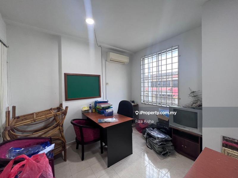 Shop / Office for Sale in Taman Kota Jaya, Kota Tinggi by Fiza Aisha - iProperty.com.my