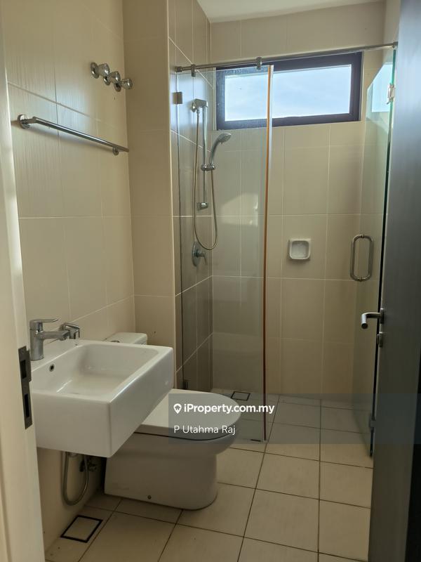 Rumah Berkembar untuk Dijual di 4akpx, Shah Alam oleh P Utahma Raj - iProperty.com.my