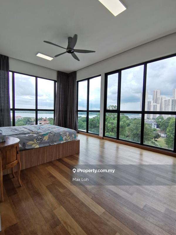 For Sale - Straits View 18